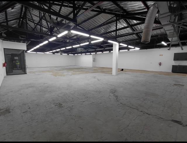304M² RETAIL TO LET IN BRYANSTON